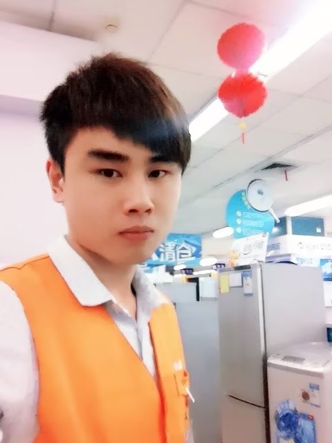 罗自强的第一张照片--乌鲁木齐相亲服务中心