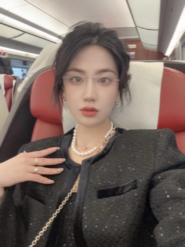 Alma的第三张照片--乌鲁木齐相亲服务中心