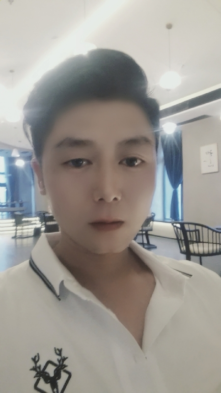 哎哎的第一张照片--乌鲁木齐相亲服务中心
