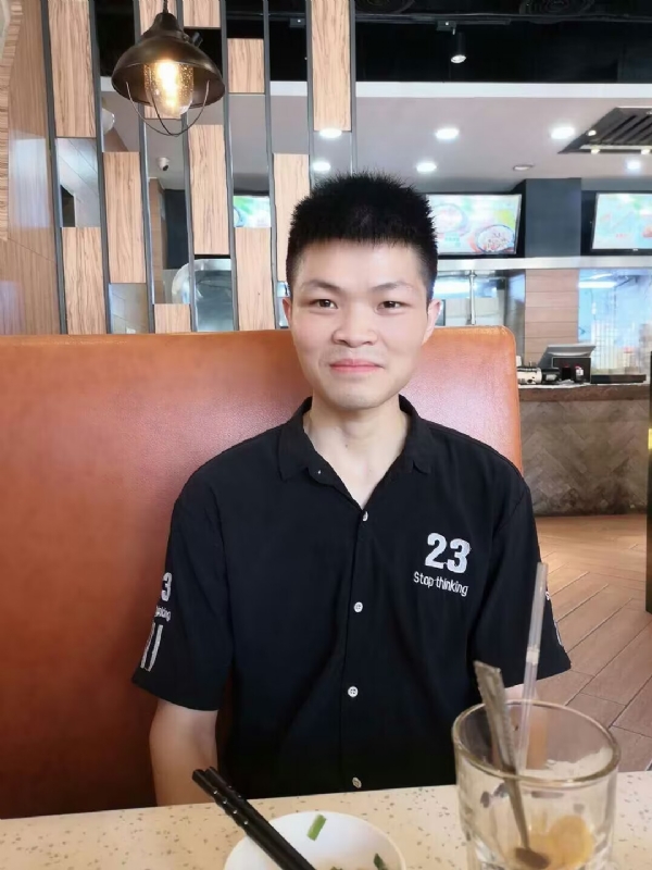 Mickey的第一张照片--乌鲁木齐相亲服务中心