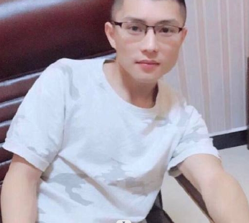 辉辉辉的第一张照片--乌鲁木齐相亲服务中心