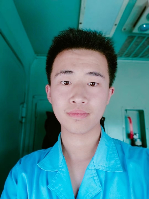 生而为人的第二张照片--乌鲁木齐相亲服务中心