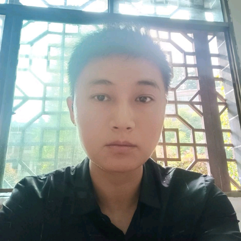 枫叶的第一张照片--乌鲁木齐相亲服务中心