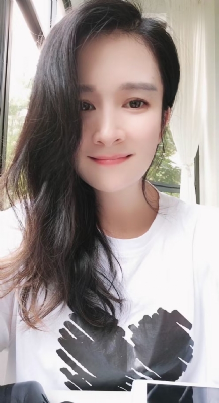 晨曦的第一张照片--乌鲁木齐相亲服务中心
