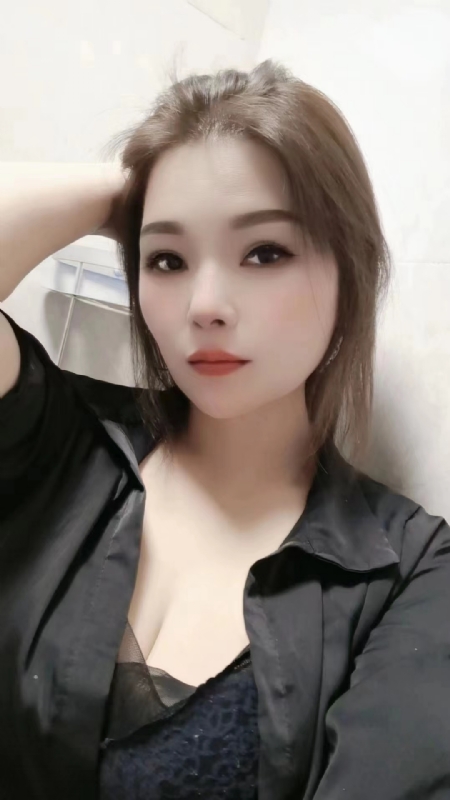 爱笑的女孩的第二张照片--乌鲁木齐相亲服务中心