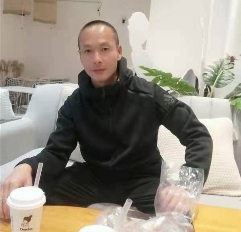 春满的第一张照片--乌鲁木齐相亲服务中心