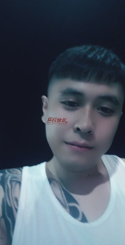 愚忠的第一张照片--乌鲁木齐相亲服务中心