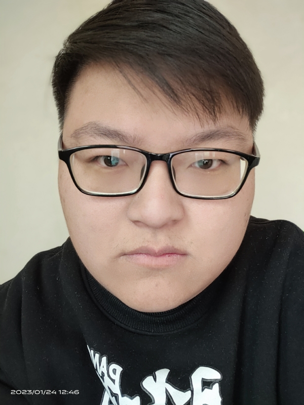 龙先生的第一张照片--乌鲁木齐相亲服务中心