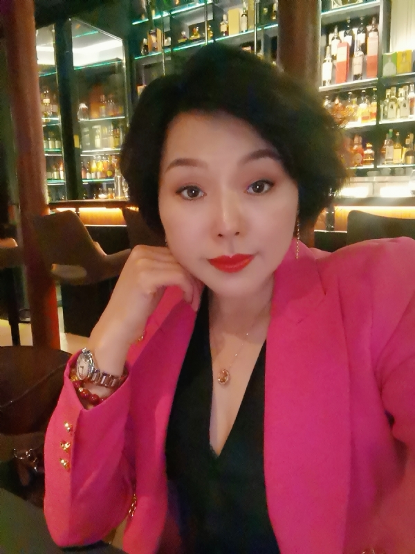 feng的第一张照片--乌鲁木齐相亲服务中心