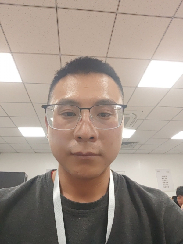 半夏微凉的第一张照片--乌鲁木齐相亲服务中心