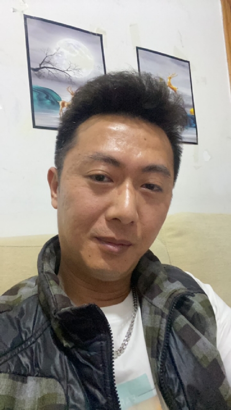 陈然的第一张照片--乌鲁木齐相亲服务中心