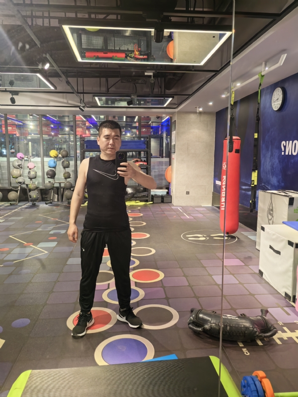 哈哈哈哈哈的第一张照片--乌鲁木齐相亲服务中心