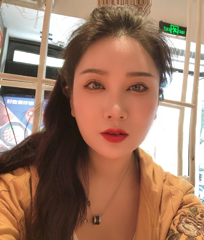 琳达的第二张照片--乌鲁木齐相亲服务中心