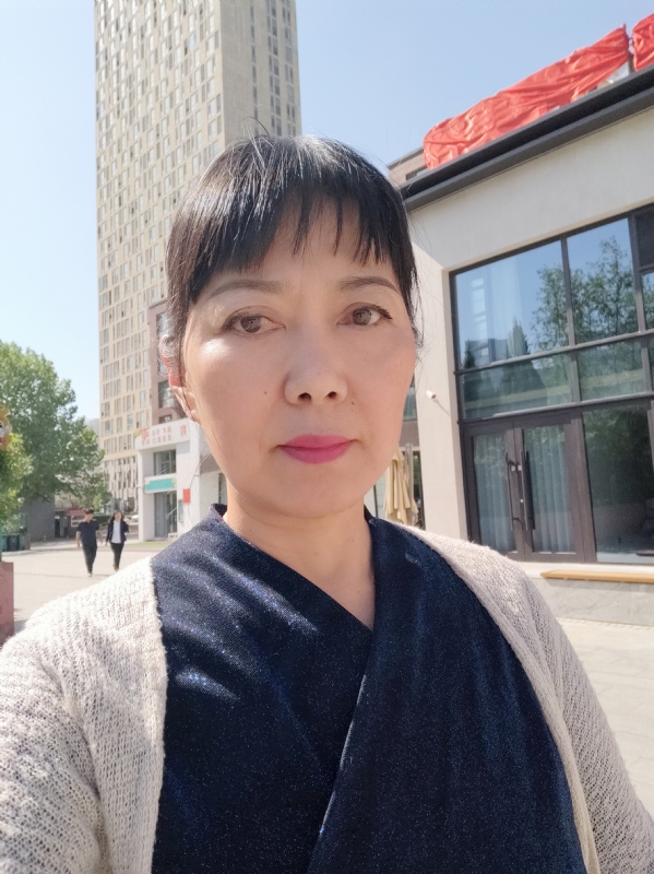 天山雪莲的第一张照片--乌鲁木齐相亲服务中心
