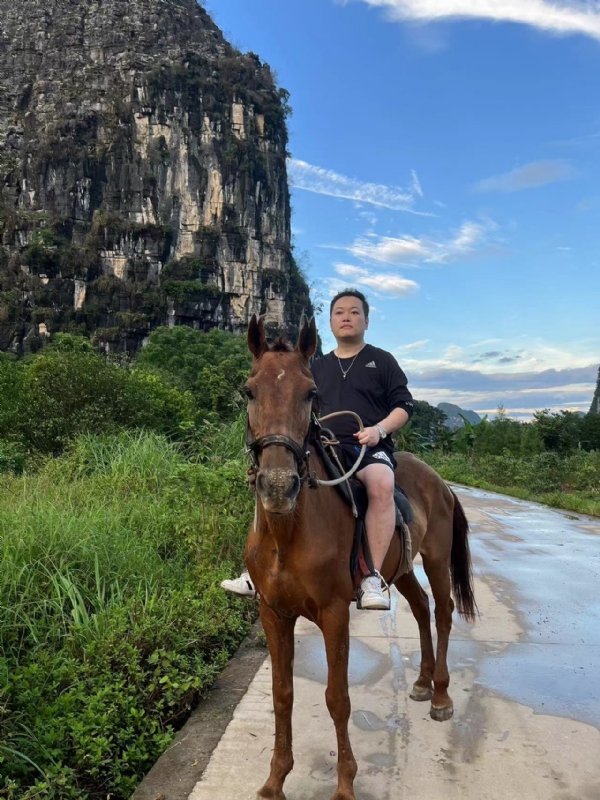 千度D雄的第六张照片--乌鲁木齐相亲服务中心