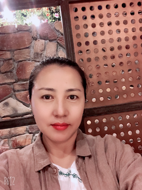 雲雲的第一张照片--乌鲁木齐相亲服务中心