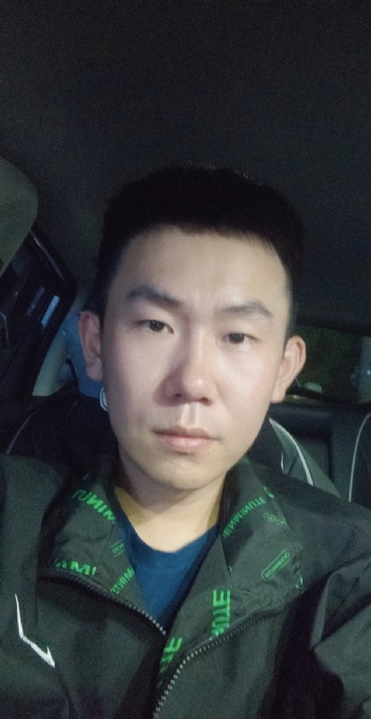 想结婚的小李的第一张照片--乌鲁木齐相亲服务中心