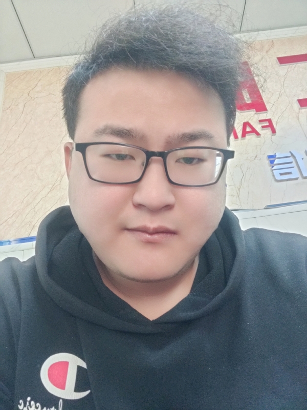 小张的第一张照片--乌鲁木齐相亲服务中心