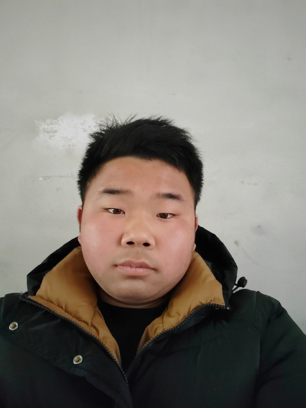 精神饱满的第四张照片--乌鲁木齐相亲服务中心