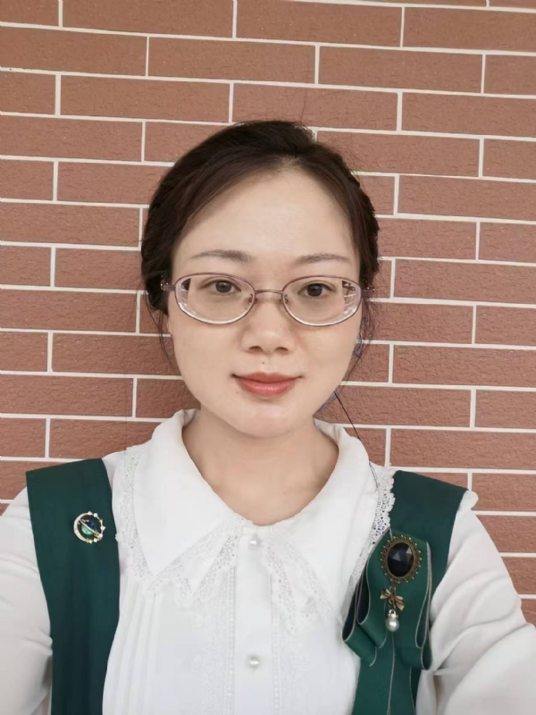 Lily的第一张照片--乌鲁木齐相亲服务中心