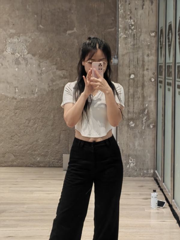 范范的丸子头的第二张照片--乌鲁木齐相亲服务中心