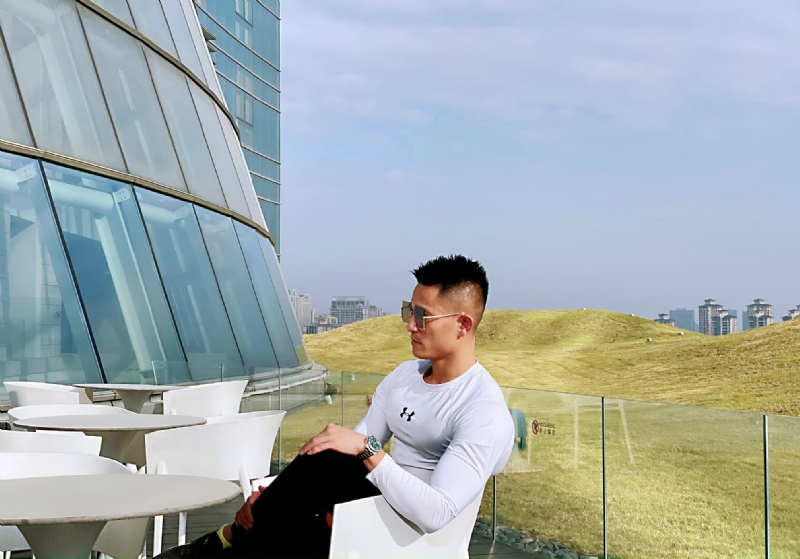 保家卫国的第一张照片--乌鲁木齐相亲服务中心