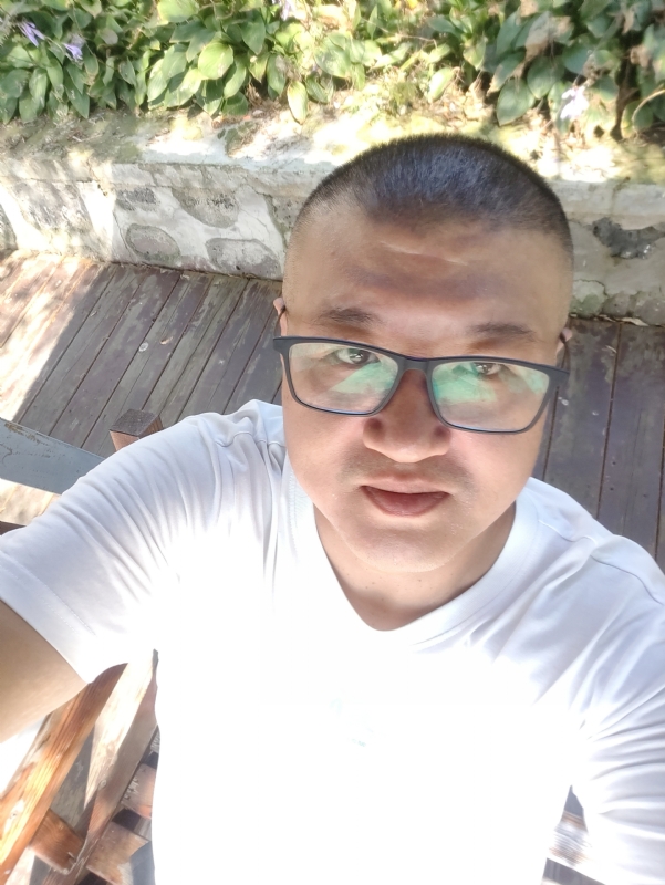 羊十八的第一张照片--乌鲁木齐相亲服务中心