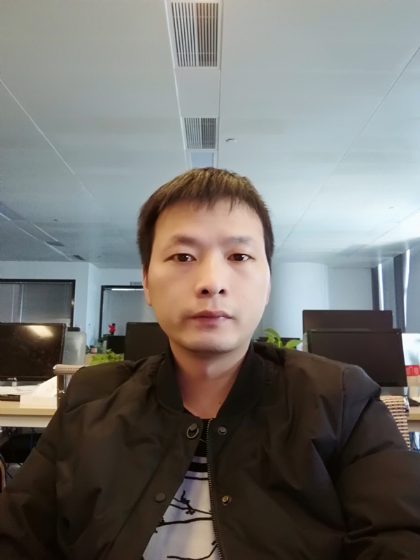 刘堃的第一张照片--乌鲁木齐相亲服务中心