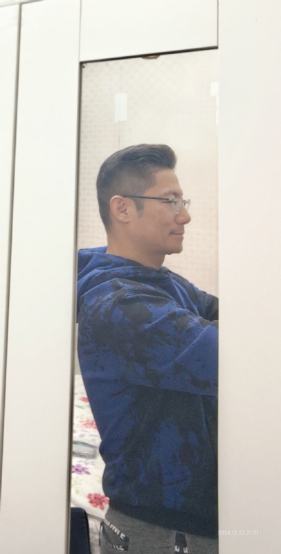 HKman的第一张照片--乌鲁木齐相亲服务中心