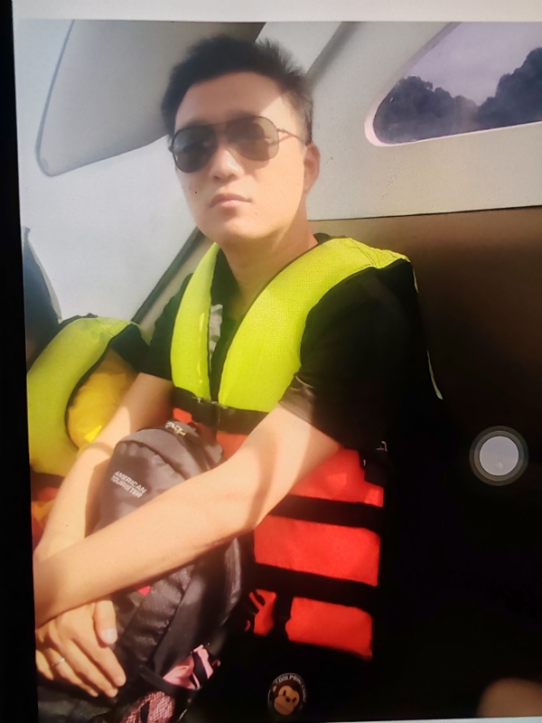 座看烟霞散的第一张照片--乌鲁木齐相亲服务中心