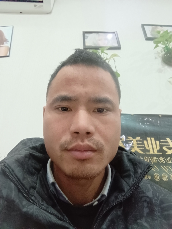 liuliyong的第一张照片--乌鲁木齐相亲服务中心