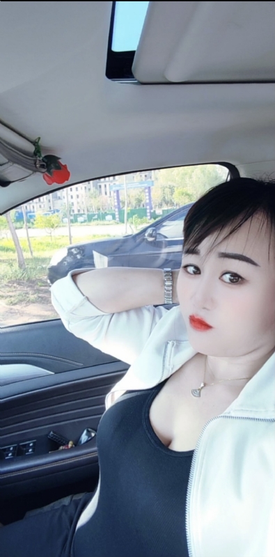 王芳燕的第五张照片--乌鲁木齐相亲服务中心