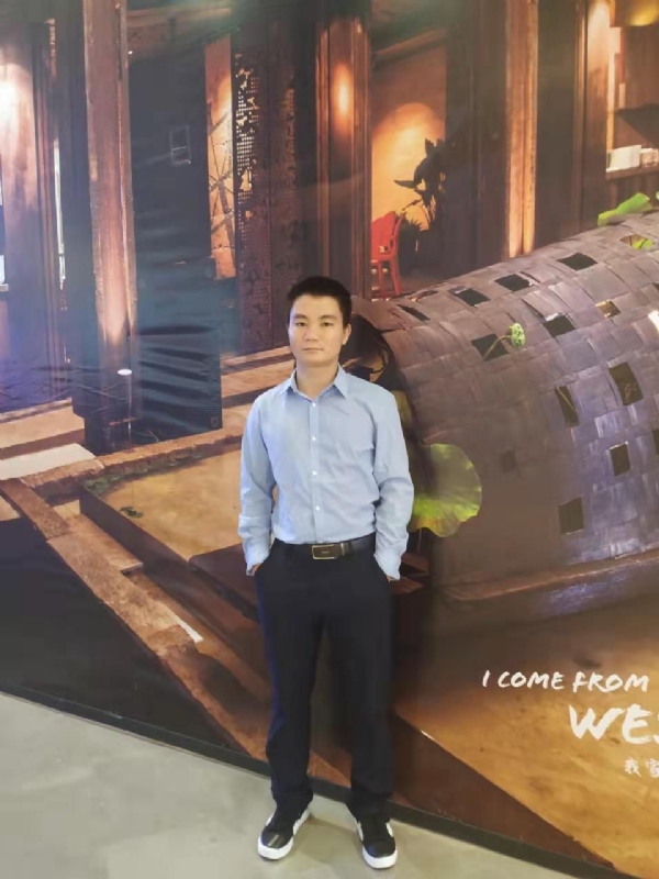 梧桐枫叶的第一张照片--乌鲁木齐相亲服务中心
