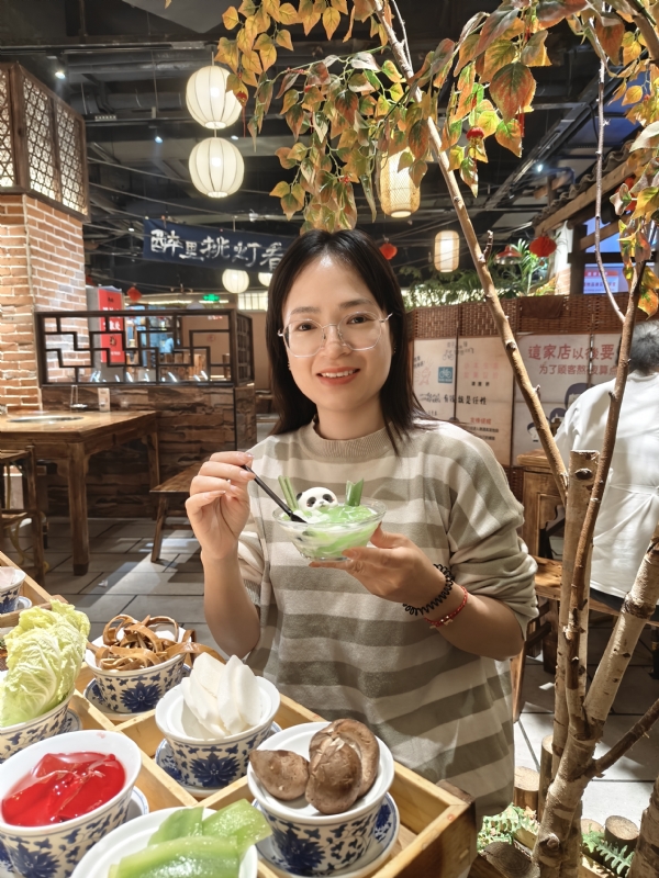 初秋的第二张照片--乌鲁木齐相亲服务中心