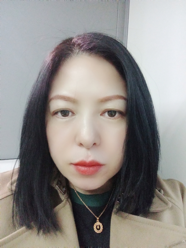 尘颜的第一张照片--乌鲁木齐相亲服务中心