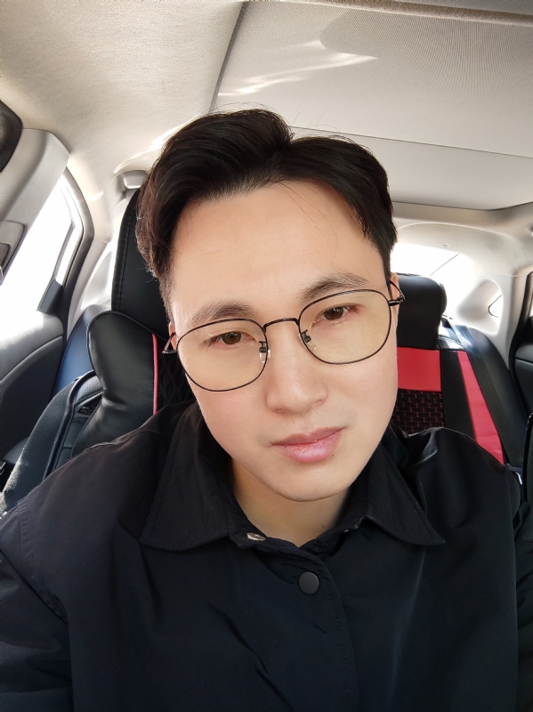 沉默先绅的第一张照片--乌鲁木齐相亲服务中心
