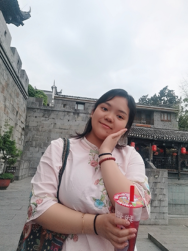敏兮小沫的第二张照片--乌鲁木齐相亲服务中心