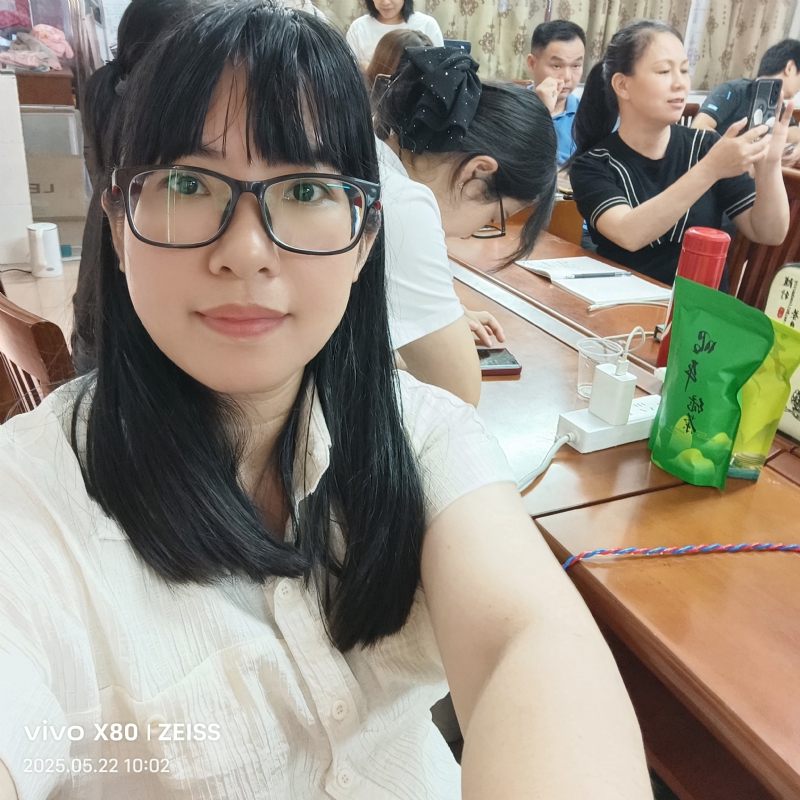 雯城慧敏的第一张照片--乌鲁木齐相亲服务中心