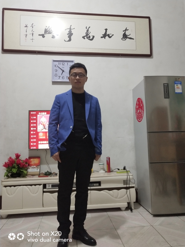 孤独的狼的第一张照片--乌鲁木齐相亲服务中心