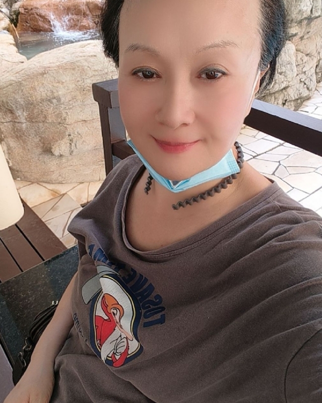 hong的第二张照片--乌鲁木齐相亲服务中心