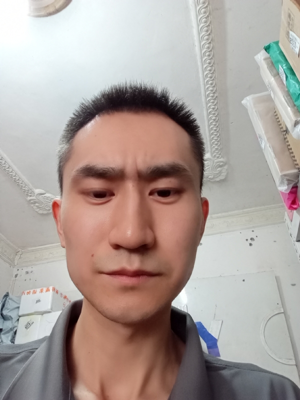 西门吹雪的第二张照片--乌鲁木齐相亲服务中心