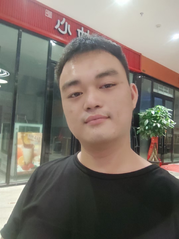 寻找另一半的第一张照片--乌鲁木齐相亲服务中心