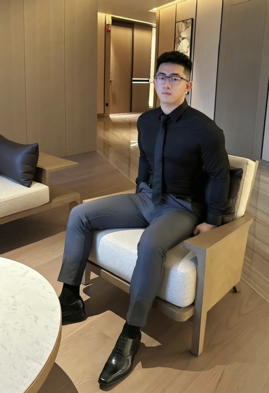 李寒外改英文可家的第一张照片--乌鲁木齐相亲服务中心