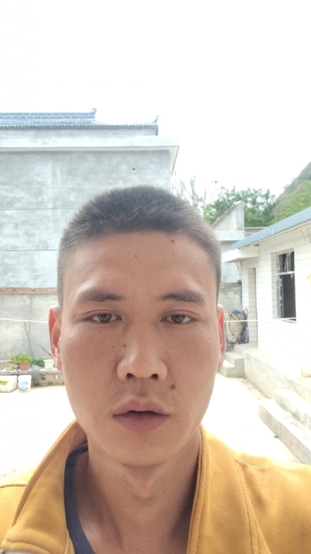 简单点的第一张照片--乌鲁木齐相亲服务中心
