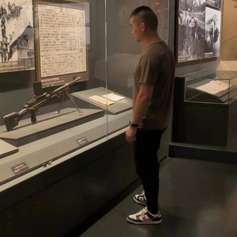 霸气的第一张照片--乌鲁木齐相亲服务中心
