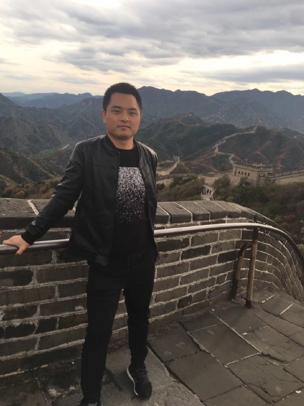 海阔天空的第一张照片--乌鲁木齐相亲服务中心