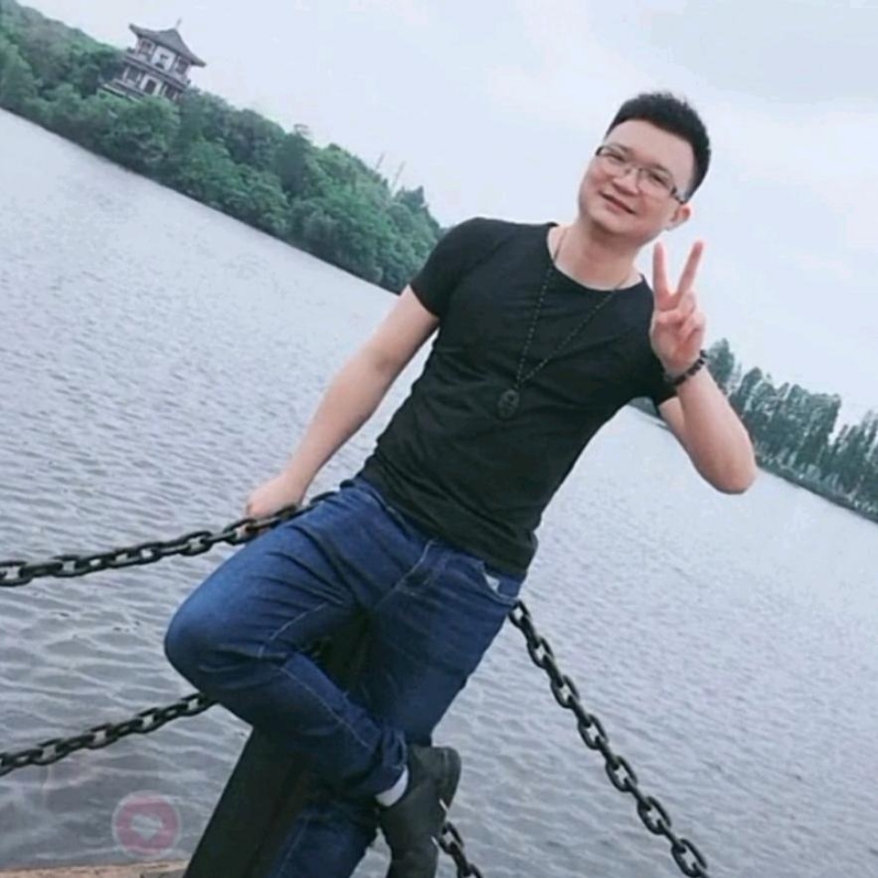 lg营的第一张照片--乌鲁木齐相亲服务中心