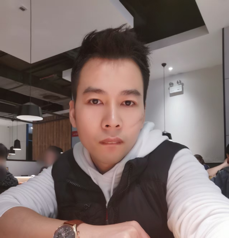 思明的第一张照片--乌鲁木齐相亲服务中心