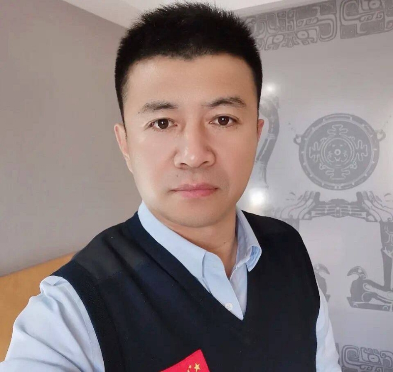 生在红旗下的第二张照片--乌鲁木齐相亲服务中心