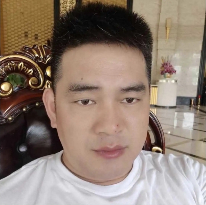 随风的第一张照片--乌鲁木齐相亲服务中心